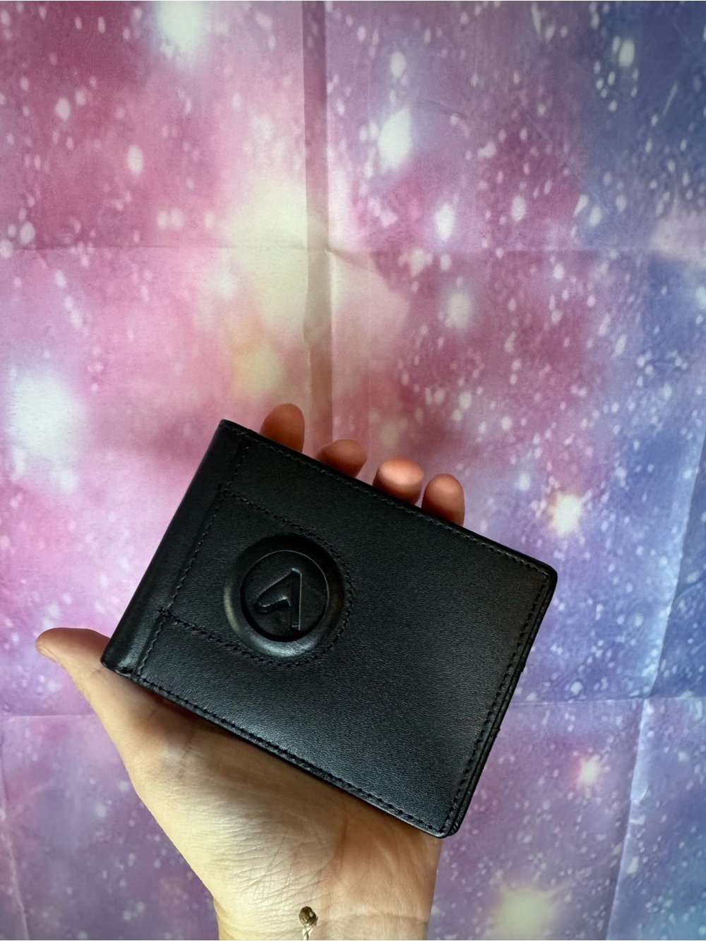 New Allive AirTag wallet 🛍